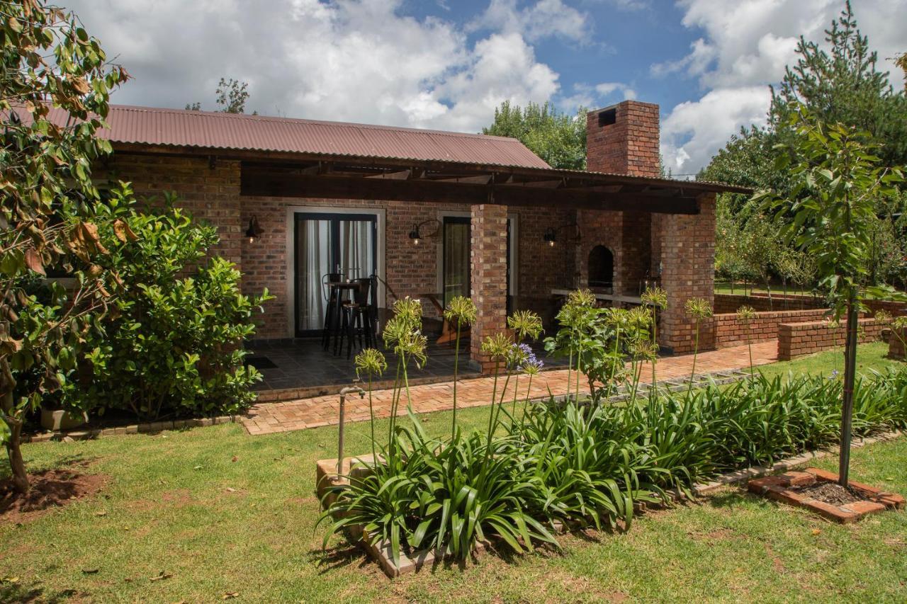 Tarry Stone Cottage Dullstroom Esterno foto